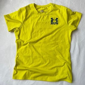 Under Armour Womens Yellow Short Sleeve T-Shirt, Size M